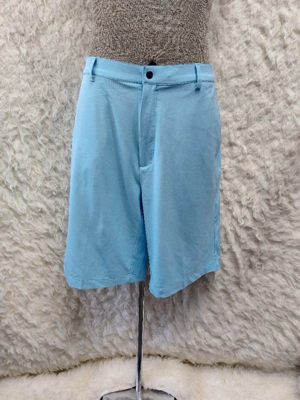 Greg Norman ML75 Microlux Men's Blue Classic fit Golf shorts size 40